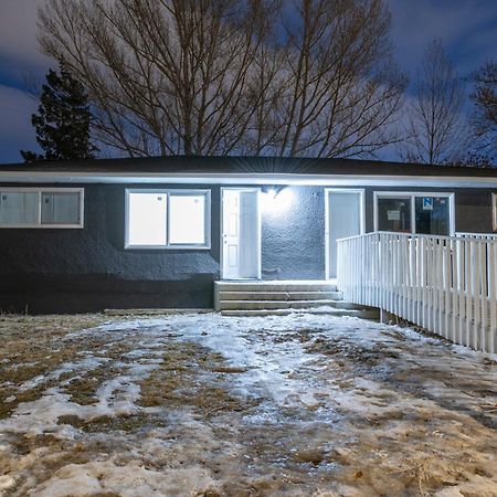 Centre Street Upper 2Bedsuite 4408 YYC 외부 사진